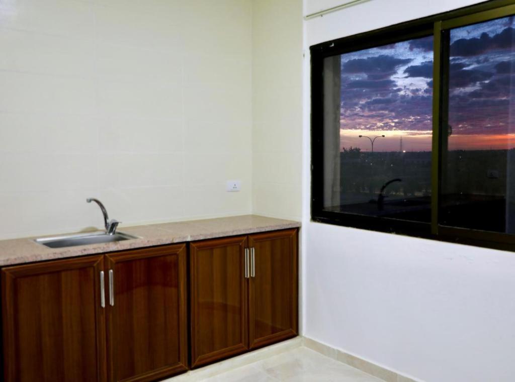 Salvador Dali Apartments Amán Exterior foto